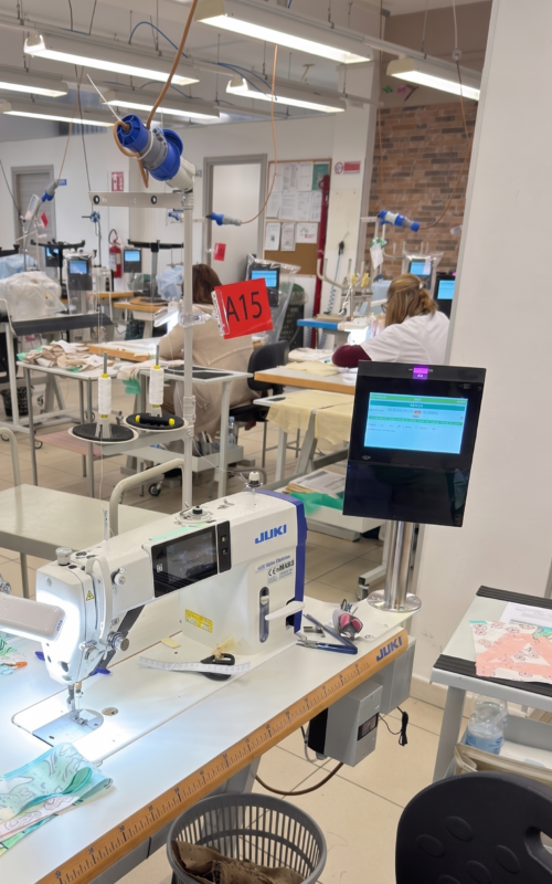 Lavorazione artigianale in atelier Design Studio